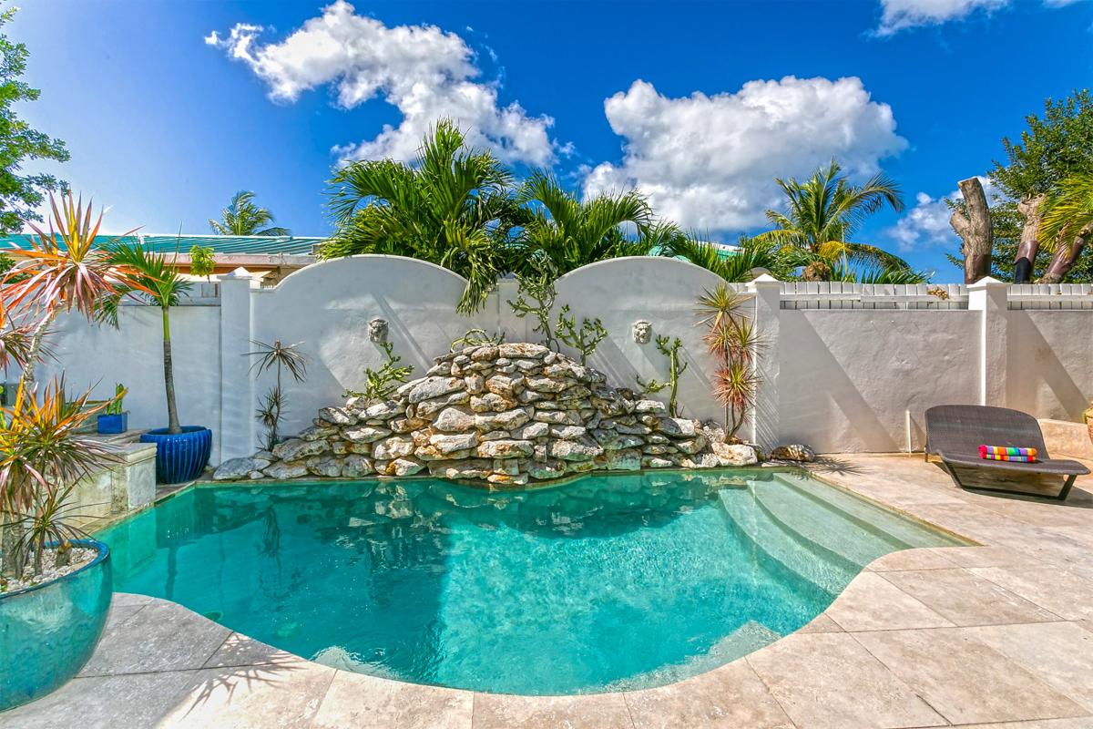 Villa rental St Martin - Pool view
